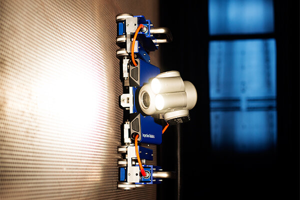 Pan Tilt Zoom Camera_Product Images_FAST RVI Pipe Crawler from Waygate Technologies Robotics_600x400