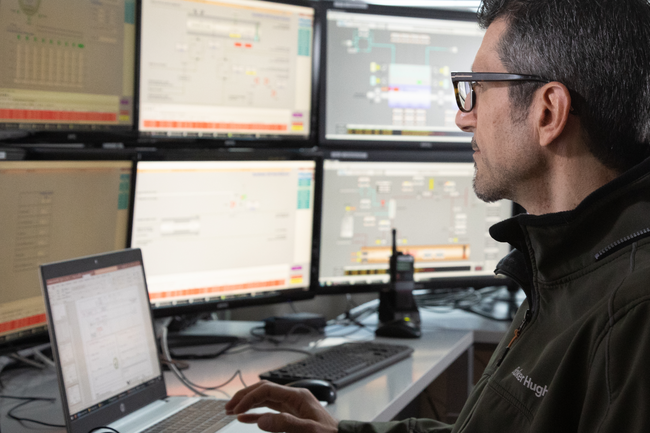 Performance indicator and logistics optimizing tool