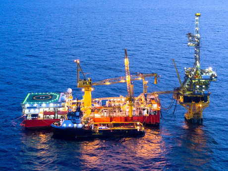 Photo of an offshore rig.