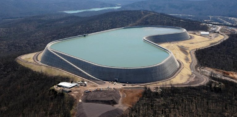 hydroelectric plant