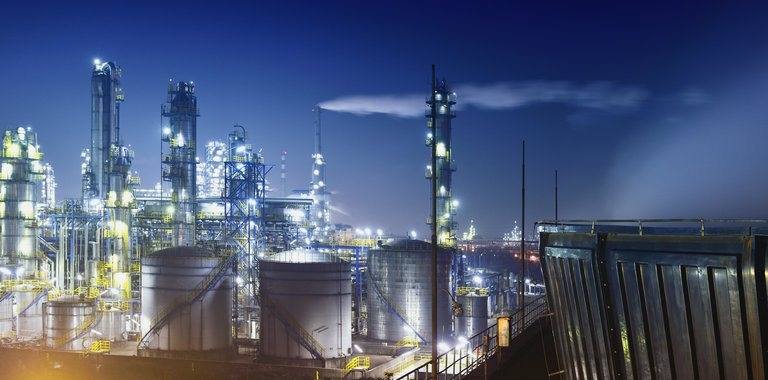 refineries and petrochemical plants_iStock-943356040 (26)