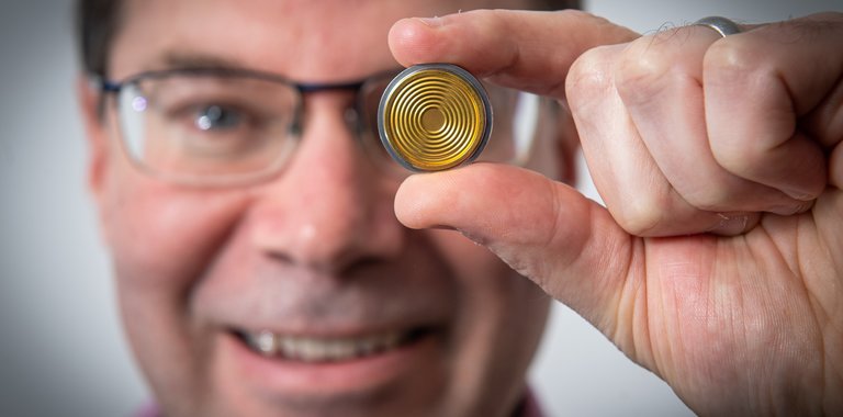 Druck General Manager Gordon Docherty holds new hydrogen sensory technology