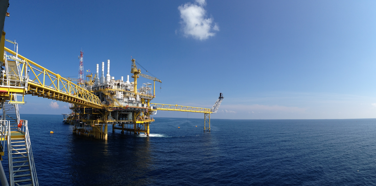 Photo of an offshore oil rig.