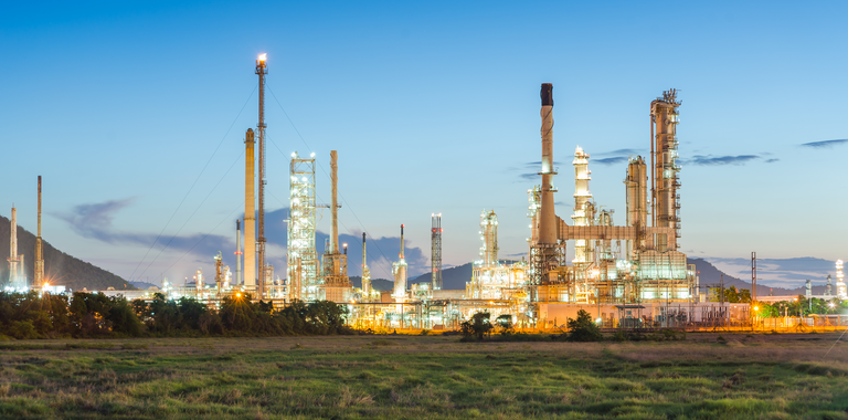 Refinery photo.