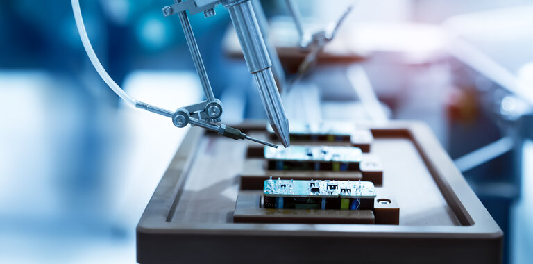 Liquid clamp on for water measurement in the Semiconductor industry