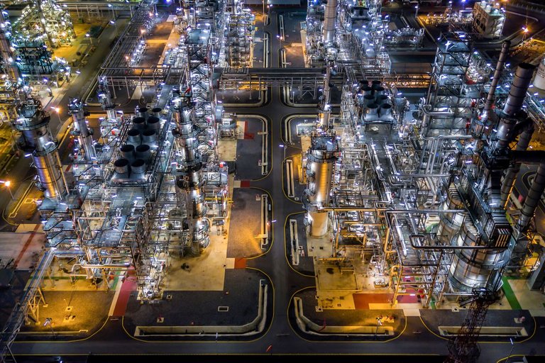 Birdseye view of Refineries and petrochemical plants
